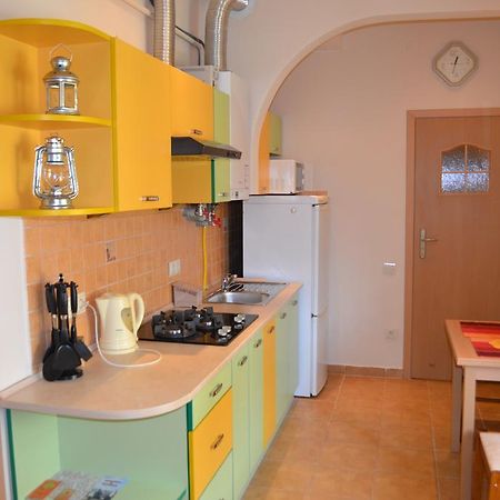 Near Citadel Apartment Lviv Room photo